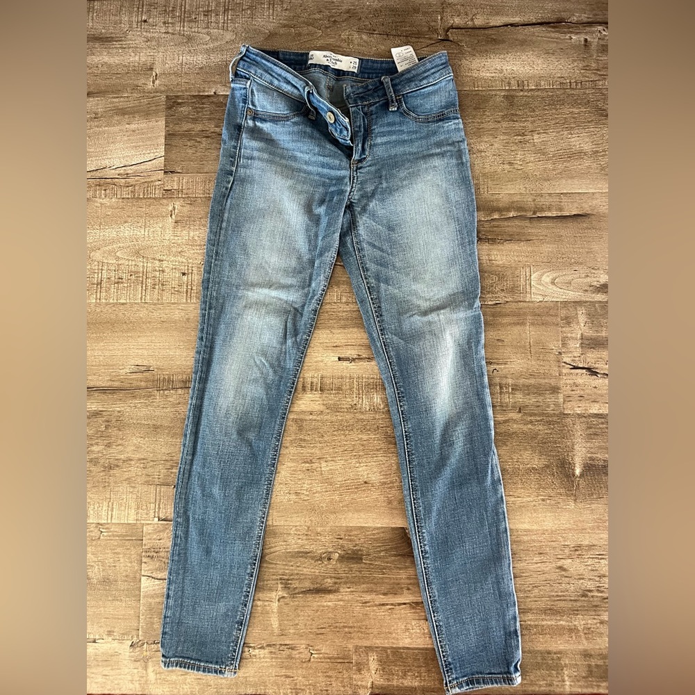 Abercrombie & fitch jeans